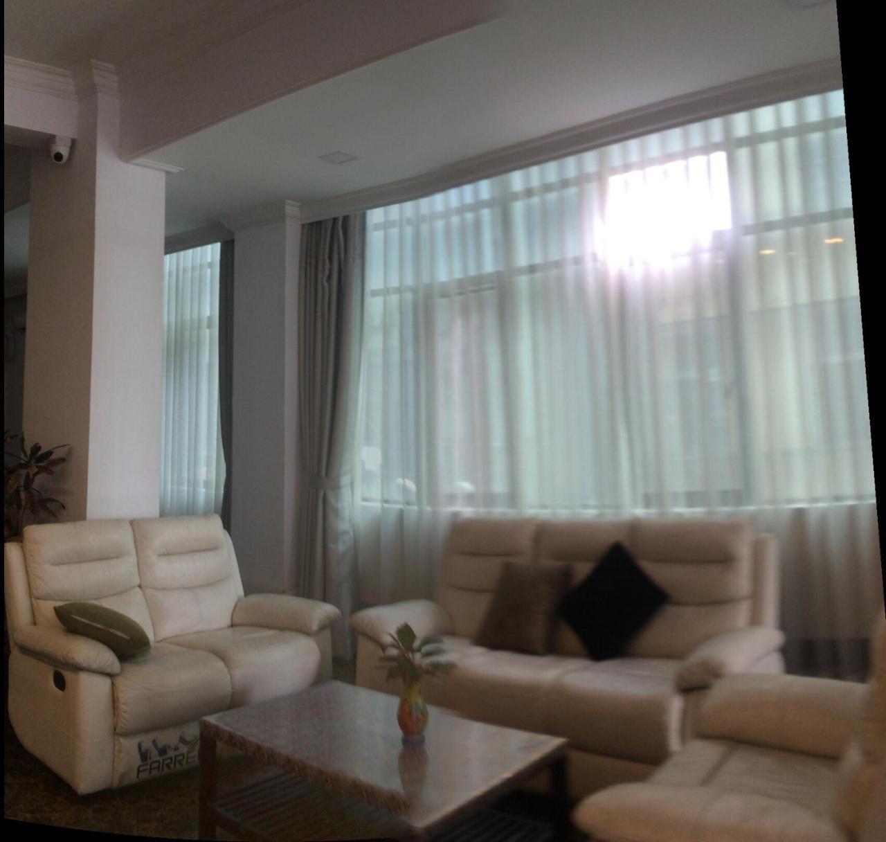 Lanmadaw Plaza Hotel China Town Янгон Экстерьер фото