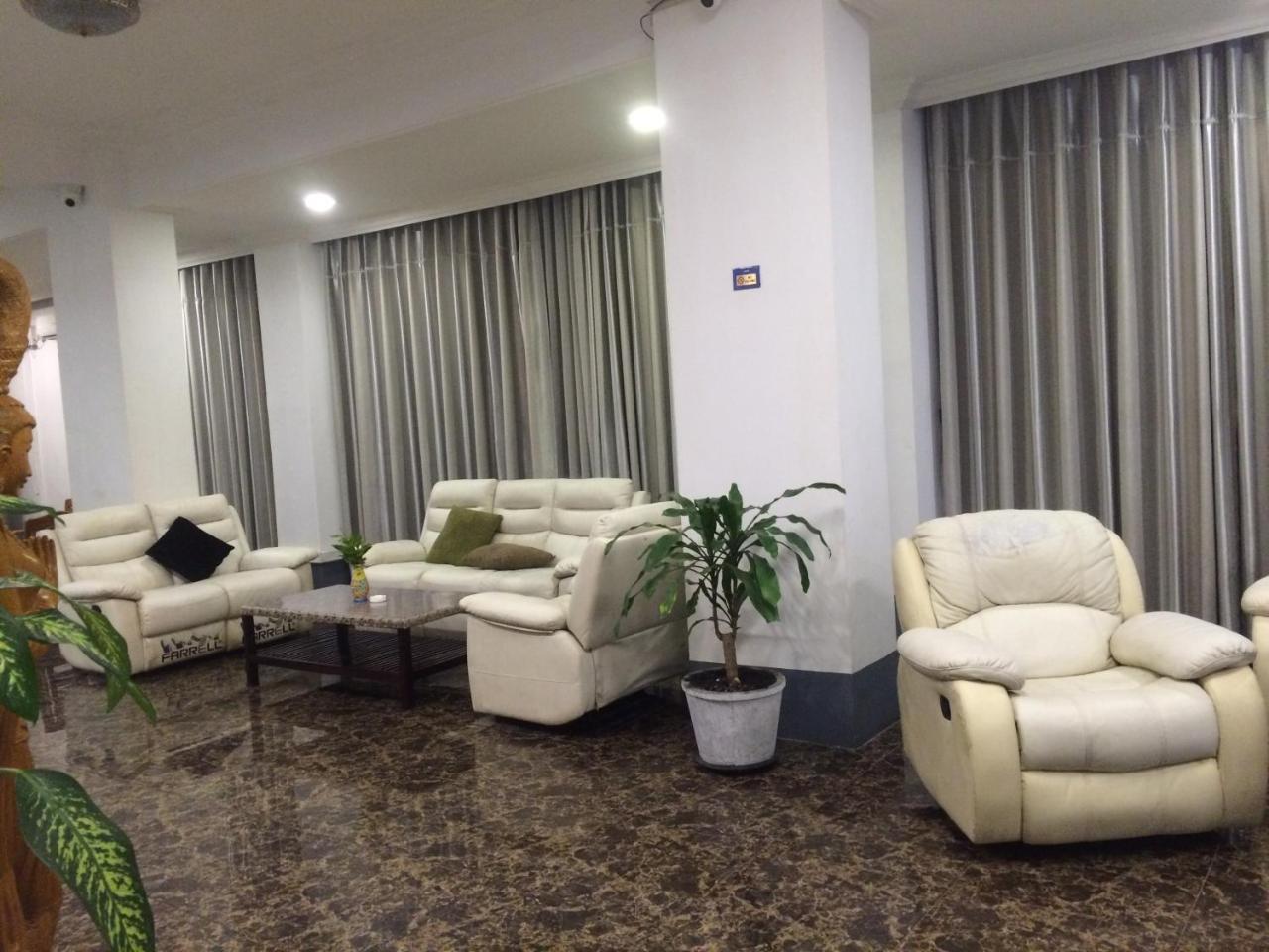 Lanmadaw Plaza Hotel China Town Янгон Экстерьер фото