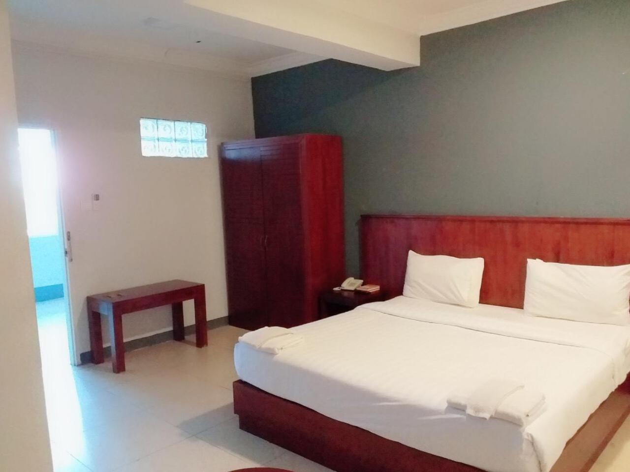 Lanmadaw Plaza Hotel China Town Янгон Экстерьер фото