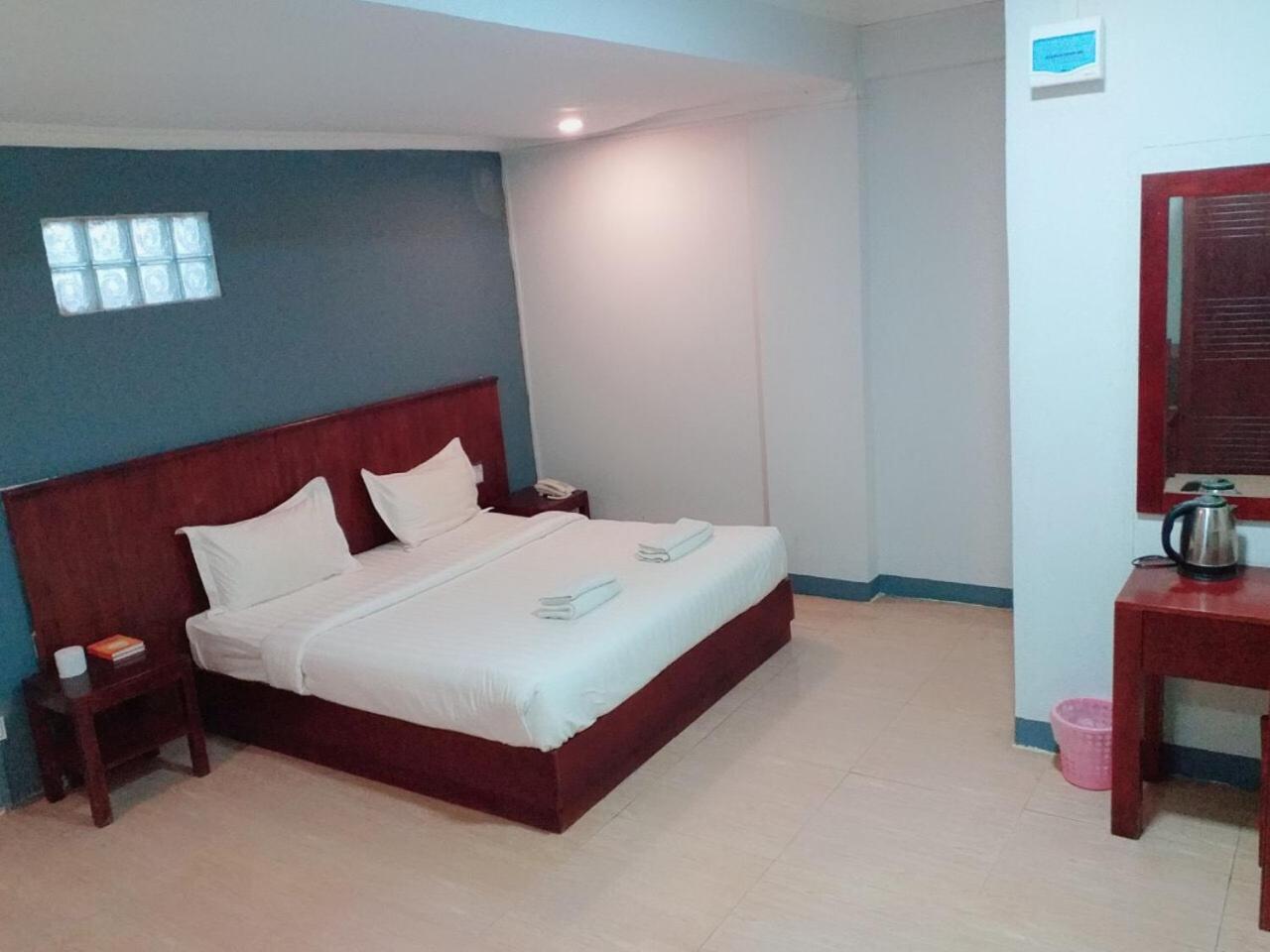 Lanmadaw Plaza Hotel China Town Янгон Экстерьер фото