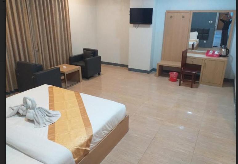 Lanmadaw Plaza Hotel China Town Янгон Экстерьер фото